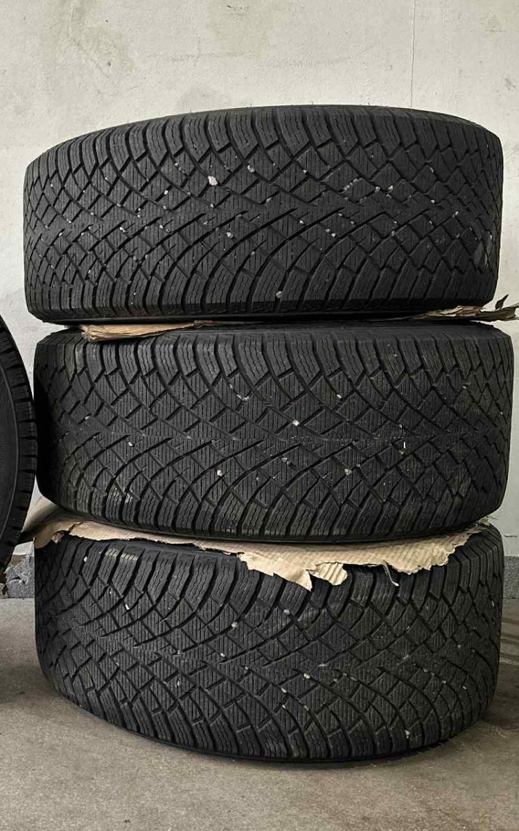 lamellrehv Nokian Hakkapeliitta R5 EV