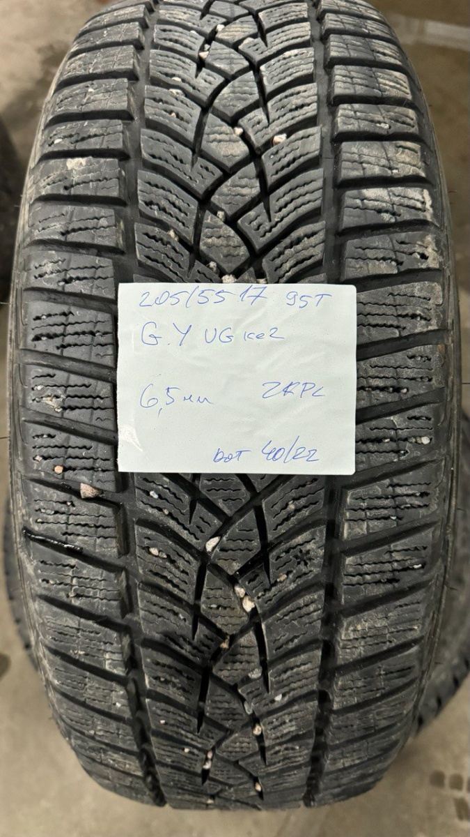 lamellrehv Goodyear UltraGrip Ice 2