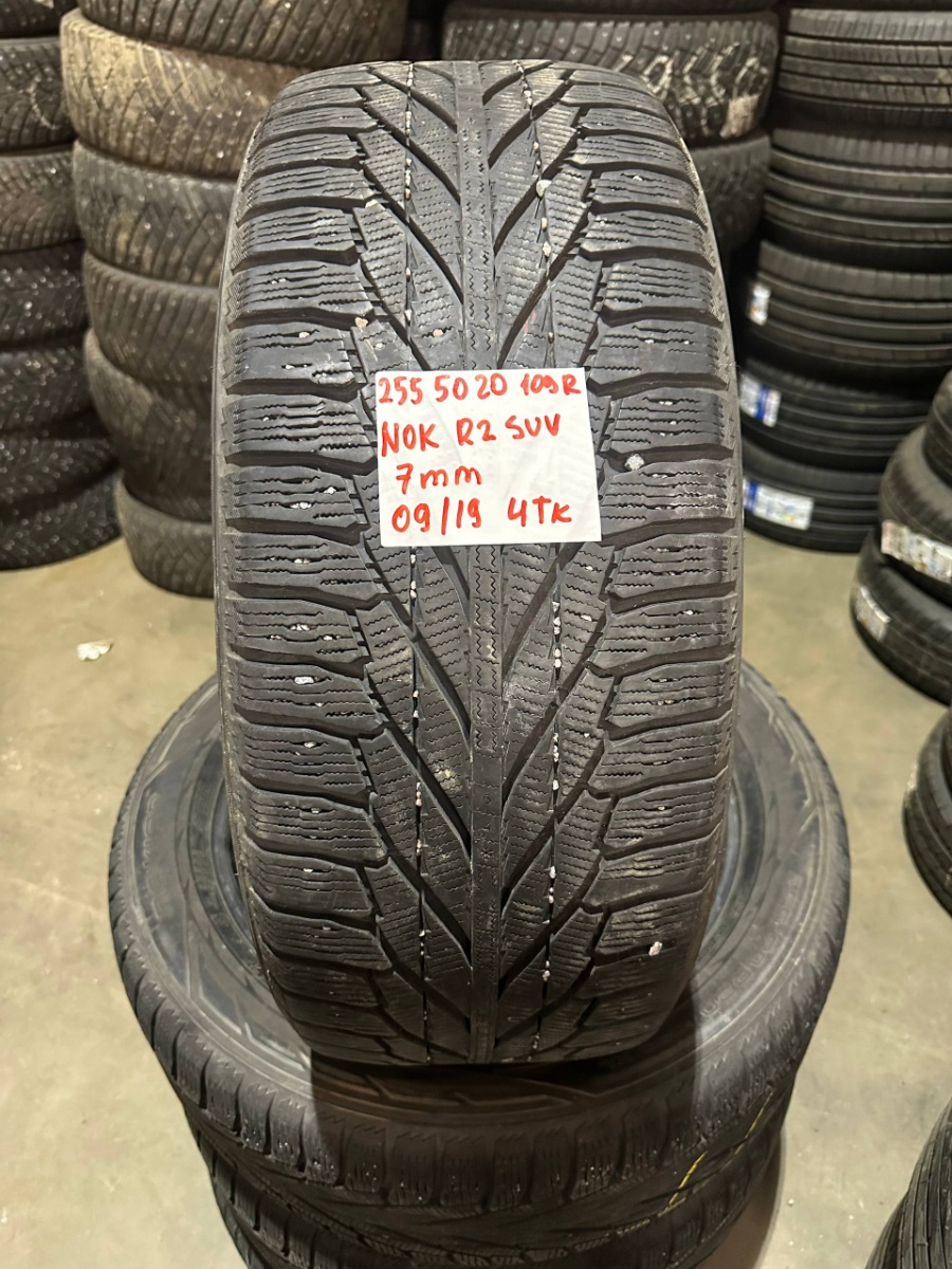 lamellrehv Nokian Hakkapeliitta R2 SUV